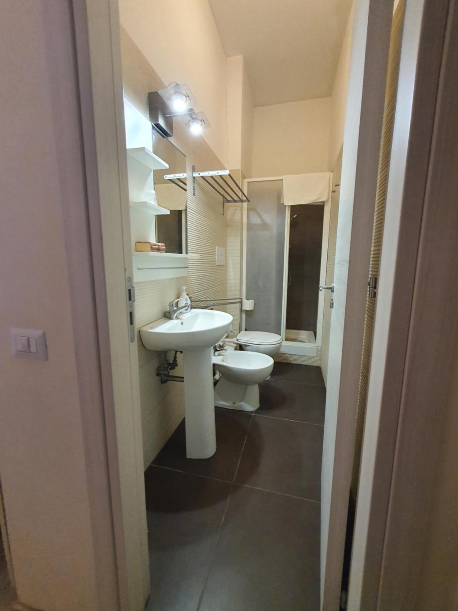 4Rooms Guest House Free Wi-Fi Salerno Bilik gambar