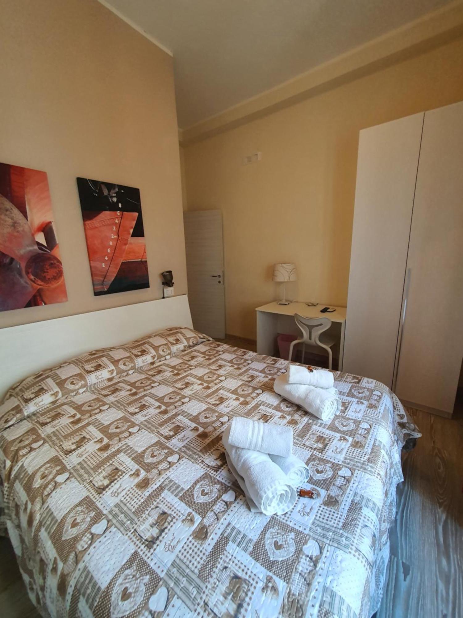 4Rooms Guest House Free Wi-Fi Salerno Luaran gambar